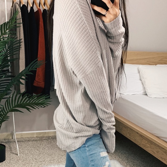 ๐ Vanessa - Lilac Oversized Thermal Top - Picture 7 of 7